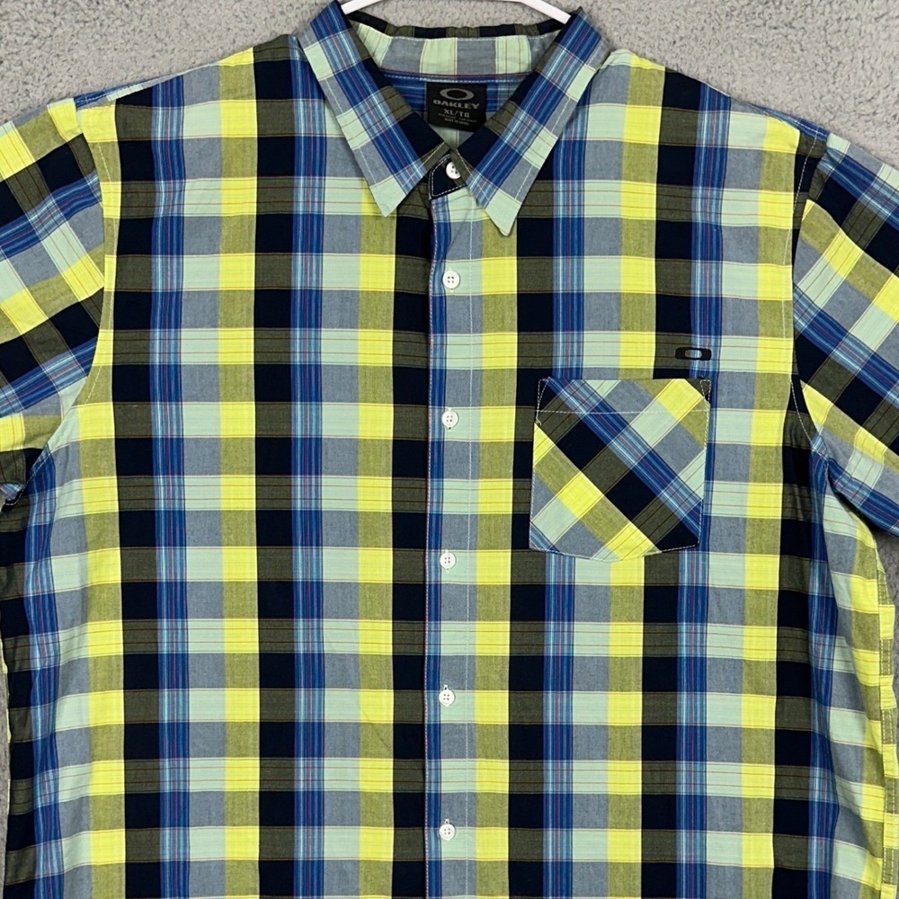 Oakley Shirt Mens XL Blue Yellow Plaid Button Up Casual Short Sleeve Pocket Logo
